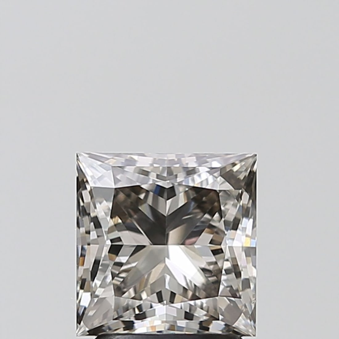 Loose Lab Diamond IGI Princess 2.24ct Fancy Vivid Blue VS2: Loose Lab Diamond IGI Princess 2.24ct Fancy Vivid Blue VS2 Loose lab-grown diamond, 2.24ct, IGI certified, color Fancy Vivid Blue, clarity VS2, excellent polish and symmetry, measurements 7.11L x 6.98