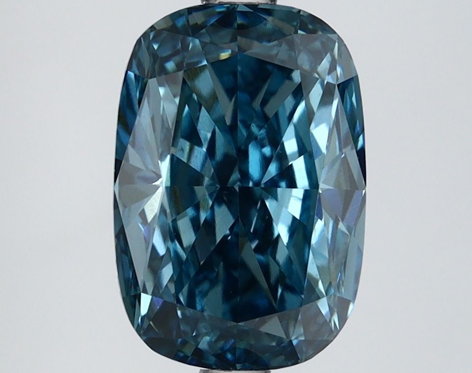 Loose Lab Diamond 3.02ct IGI Cushion Modified Fancy Vivid Blue VS1: Loose Lab Diamond 3.02ct IGI Cushion Modified Fancy Vivid Blue VS1 Loose Lab Diamond of 3.02ct, exhibiting a Fancy Vivid Blue color with VS1 clarity, certified by IGI. Its cushion modified cut has dim