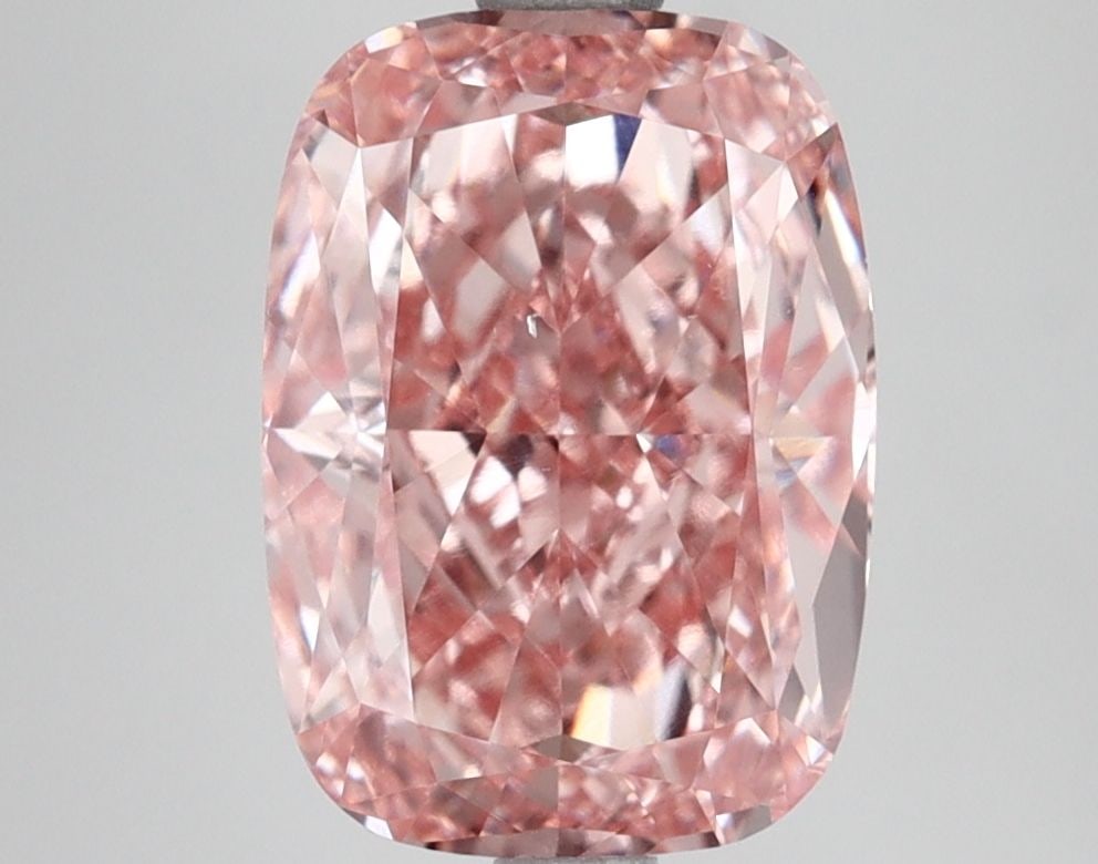 Loose Lab Diamond IGI Cushion Modified 3.71ct Fancy Intense Pink VS2: Loose Lab Diamond IGI Cushion Modified 3.71ct Fancy Intense Pink VS2 Loose lab-grown diamond weighing 3.71 carats, cushion modified cut, fancy intense pink color, clarity VS2, with IGI certification a