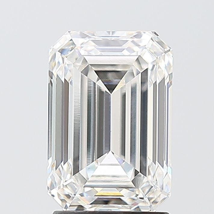 IGI 2.54ct Emerald F VS1 - Loose Lab Diamond: IGI 2.54ct Emerald F VS1 - Loose Lab Diamond The 2.54ct IGI certified loose lab diamond features an emerald cut, with a color grade of F and VS1 clarity, showcasing excellent polish and symmetry. Item