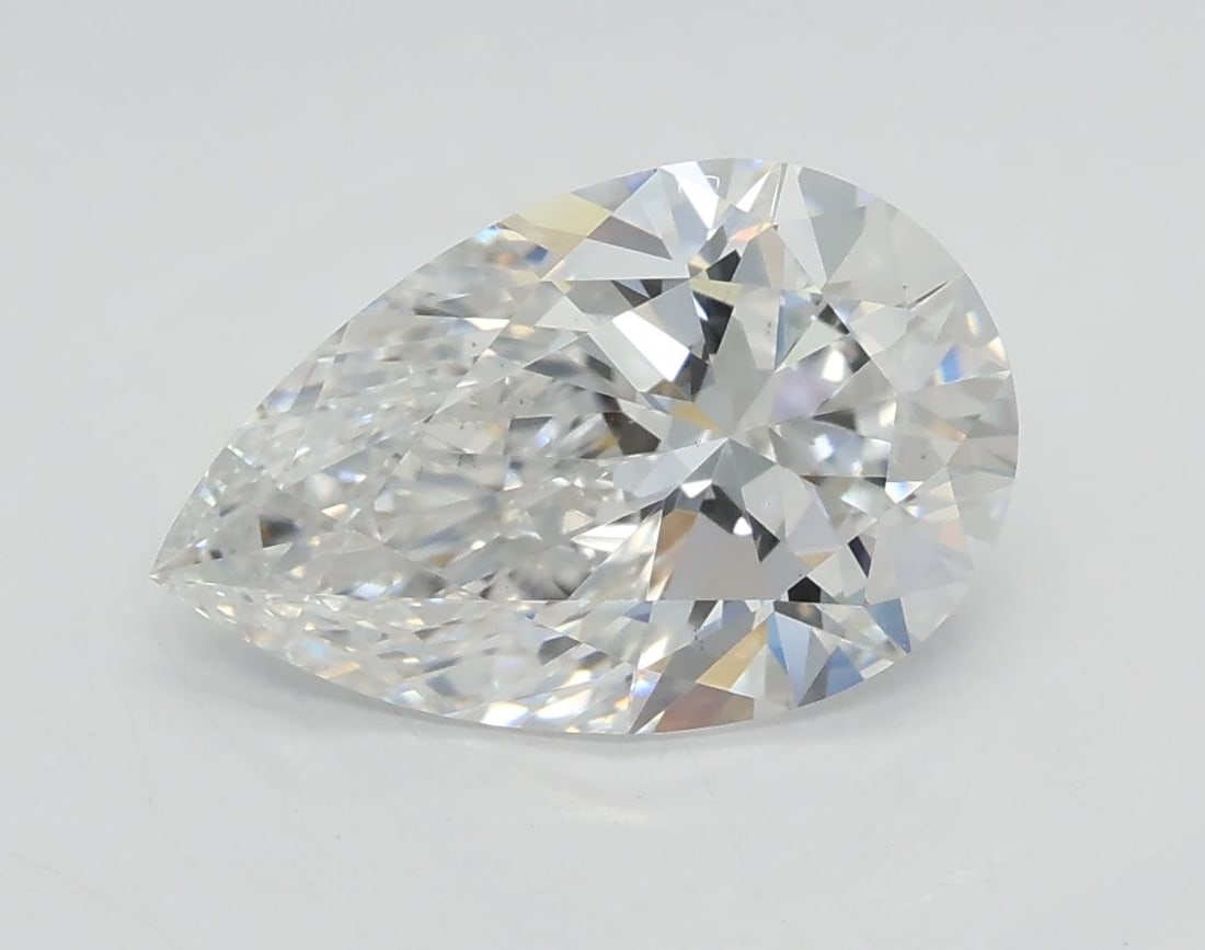 Loose Lab Diamond GIA Pear 2.01ct D VS1: Loose Lab Diamond GIA Pear 2.01ct D VS1 GIA-certified loose lab diamond weighing 2.01 carats, with D color, VS1 clarity, and excellent polish and symmetry. Measurements: 11.21L x 7.06W x 4.38H mm. Ite