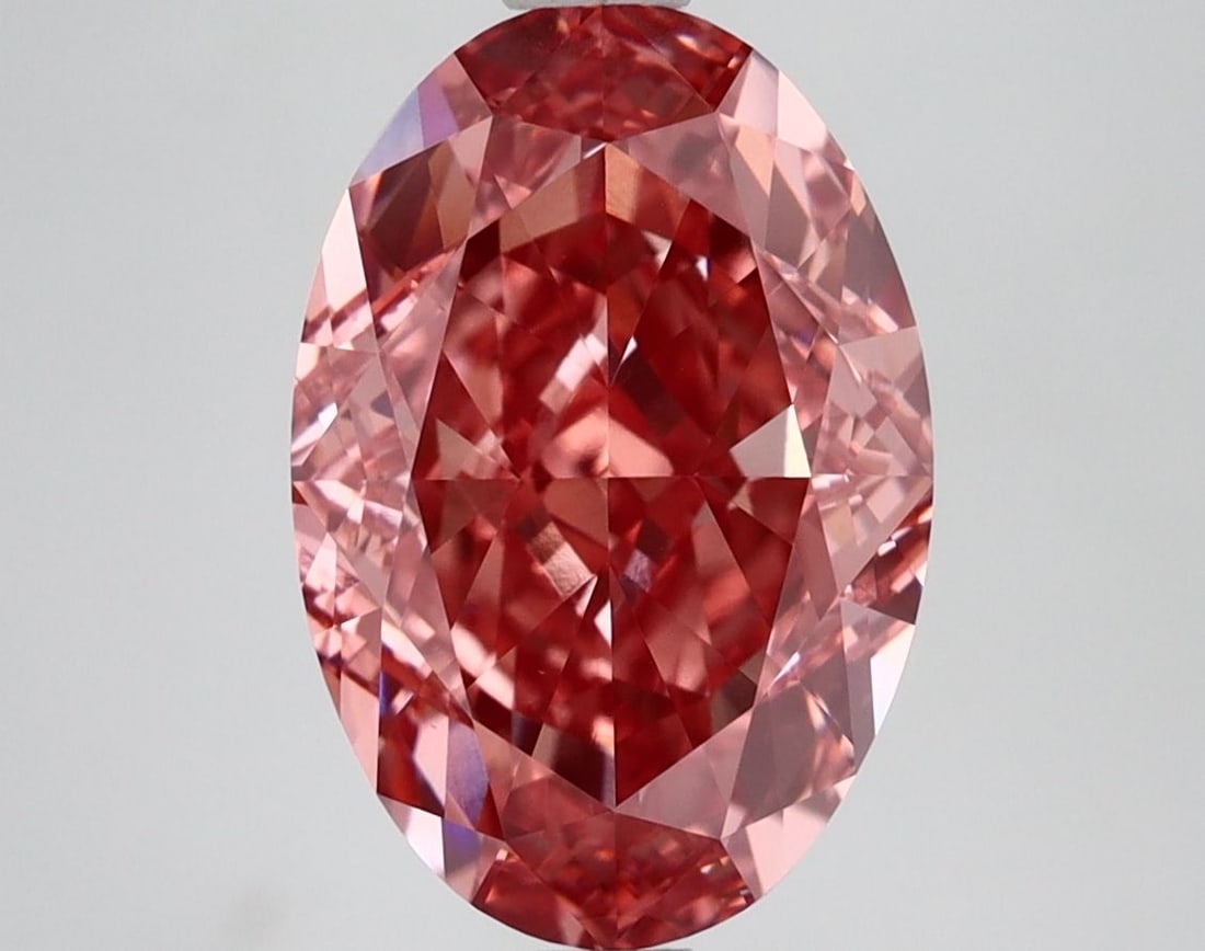 Loose Lab Diamond IGI Oval 4.32ct Fancy Vivid Pink VS1: Loose Lab Diamond IGI Oval 4.32ct Fancy Vivid Pink VS1 Loose Lab Diamond IGI Oval weighing 4.32ct with a Fancy Vivid Pink color and VS1 clarity, featuring EX polish and symmetry, measuring 12.1L x 8.1