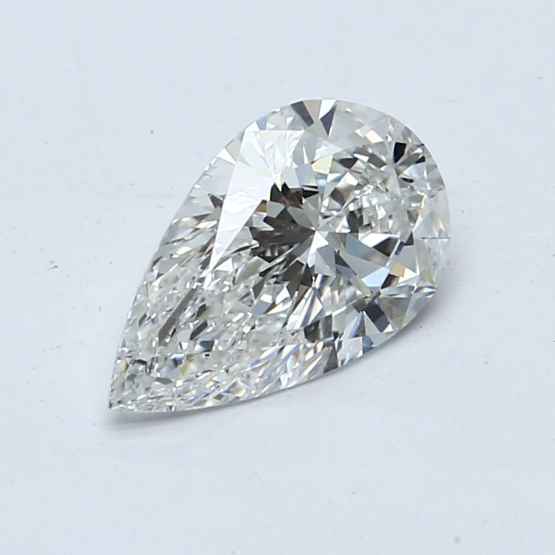 Loose Lab Diamond IGI Pear 1.51ct G VS1: Loose Lab Diamond IGI Pear 1.51ct G VS1 This 1.51ct loose lab diamond is a pear cut with color G, clarity VS1, and IGI certification. It measures 9.63L x 6.4W x 4.0H. Item Specifics: Source: This Is A