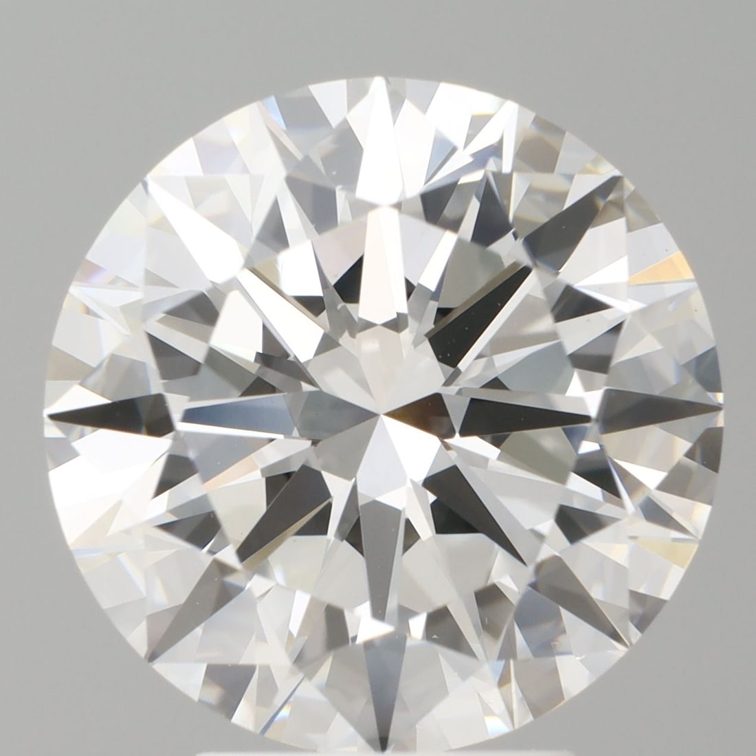 Loose Lab Diamond IGI Round 4.5ct E VS1: Loose Lab Diamond IGI Round 4.5ct E VS1 The 4.5ct loose lab-grown round diamond has an E color and VS1 clarity, offering excellent cut, polish, and symmetry, certified by IGI. Item Specifics: Source: