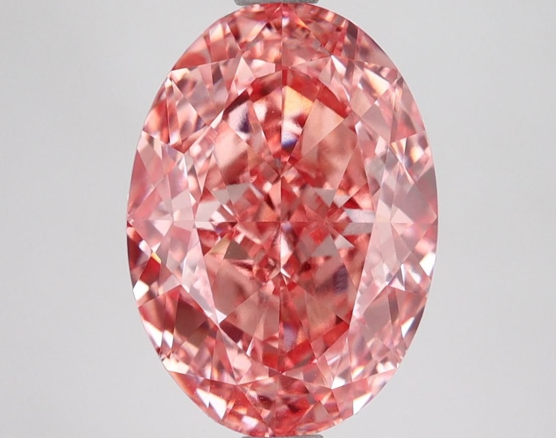 Loose Lab Diamond IGI Oval 4.59ct Fancy Vivid Pink VS1: Loose Lab Diamond IGI Oval 4.59ct Fancy Vivid Pink VS1 IGI certified 4.59ct Oval loose lab diamond with fancy vivid pink color and clarity VS1, featuring good polish and symmetry, measuring 11.99L x 8