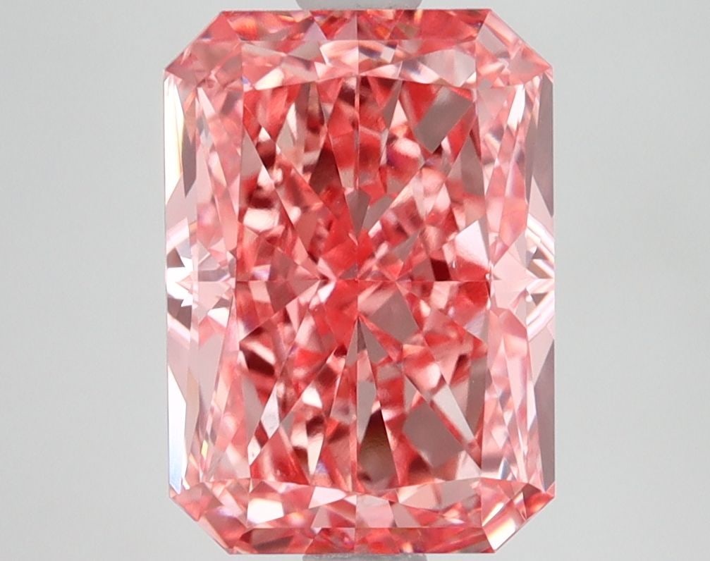IGI 3.87ct Radiant Fancy Vivid Pink VS1 - Loose Lab Diamond: IGI 3.87ct Radiant Fancy Vivid Pink VS1 - Loose Lab Diamond Loose lab-grown diamond IGI certified, weighing 3.87ct with a radiant cut, fancy vivid pink color, clarity VS1, and good polish and symmetry