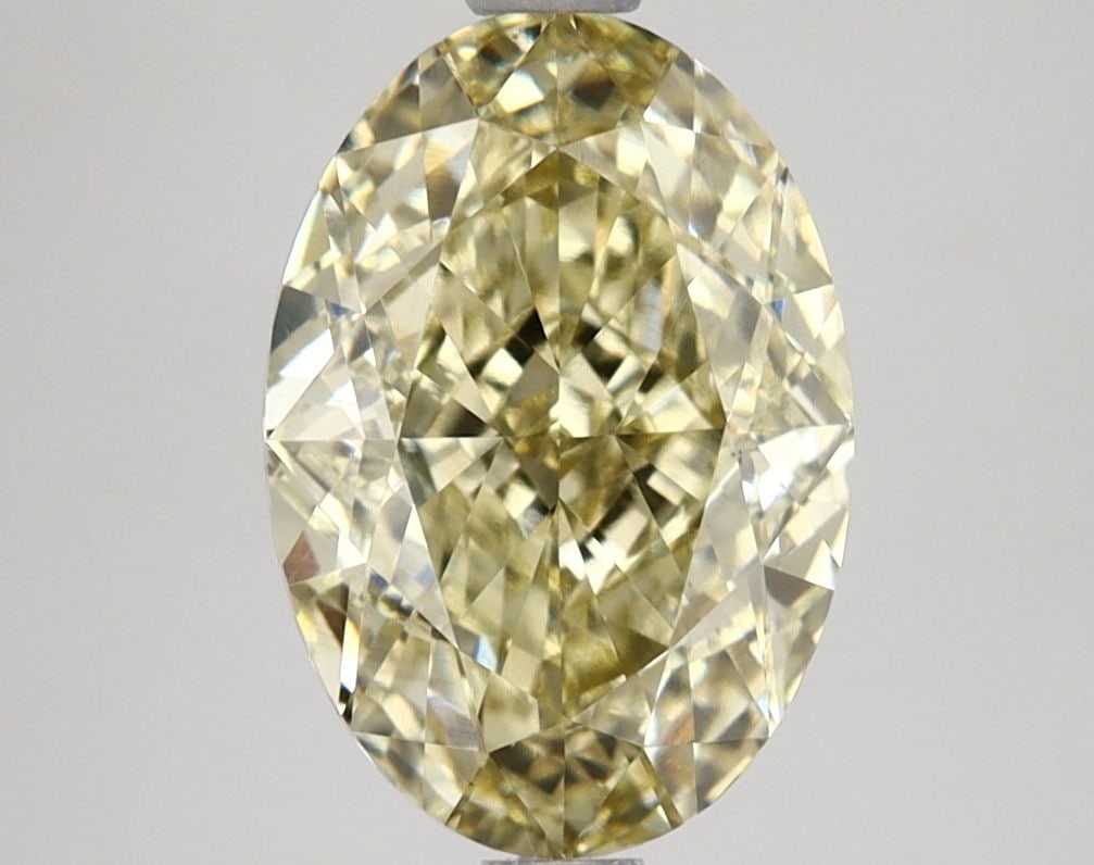 Loose Lab Diamond IGI Oval 3.11ct Fancy Yellow VS1: Loose Lab Diamond IGI Oval 3.11ct Fancy Yellow VS1 Loose Lab Diamond IGI certified, 3.11ct oval shape in Fancy Yellow color, VS1 clarity, excellent polish and symmetry, measuring 10.73L x 7.44W x 5.01
