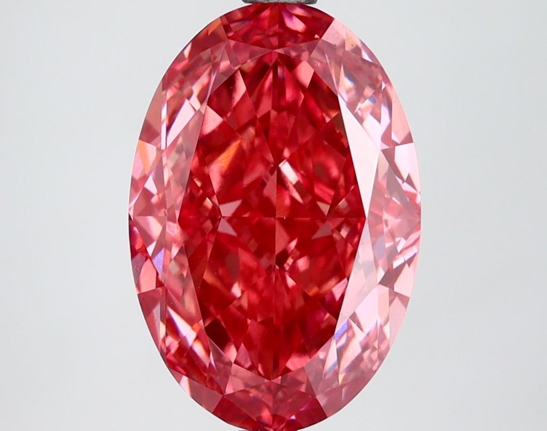 Loose Lab Diamond IGI Oval 4.09ct Fancy Vivid Pink VVS2: Loose Lab Diamond IGI Oval 4.09ct Fancy Vivid Pink VVS2 Loose Lab Diamond IGI Oval 4.09ct Fancy Vivid Pink VVS2 features good polish and symmetry, measuring 12.17L X 8.23W X 5.16H, certified by IGI. I