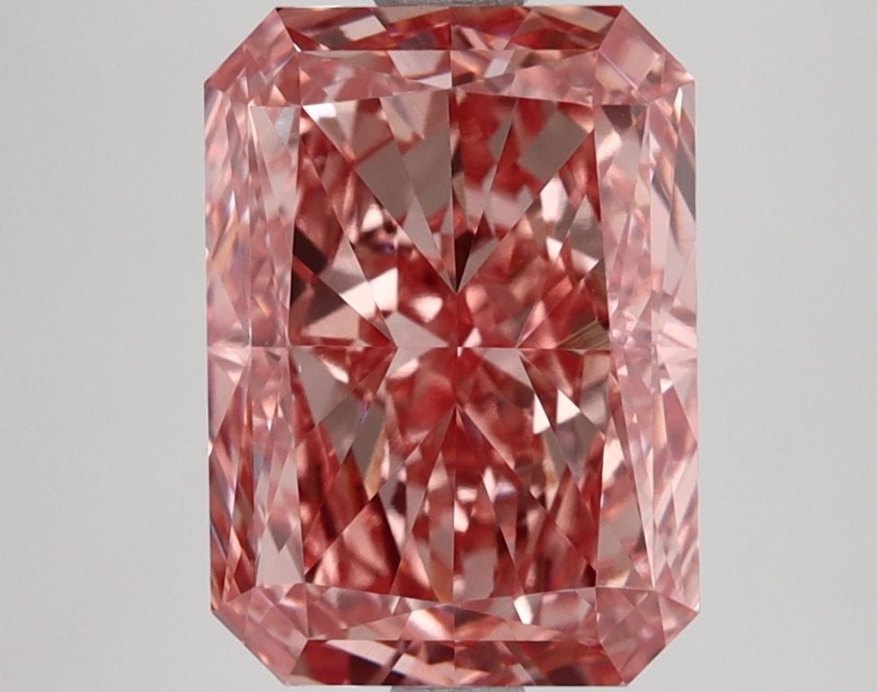 Loose Lab Diamond IGI Radiant 3.76ct Fancy Vivid Pink VS1: Loose Lab Diamond IGI Radiant 3.76ct Fancy Vivid Pink VS1 Loose Lab Diamond IGI Radiant, weighing 3.76ct, with fancy vivid pink color and clarity VS1, featuring excellent polish and symmetry. Certifie
