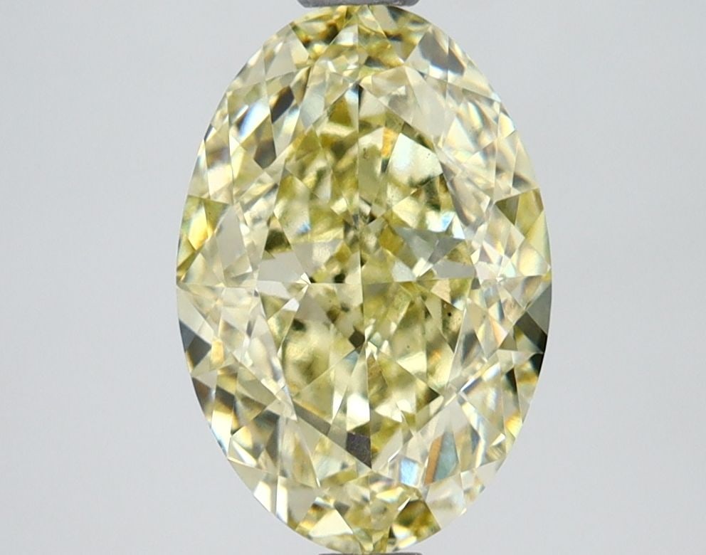 Loose Lab Diamond IGI Oval 2.79ct Fancy Yellow VS1: Loose Lab Diamond IGI Oval 2.79ct Fancy Yellow VS1 Loose lab-grown oval diamond weighing 2.79ct, featuring a Fancy Yellow color and VS1 clarity, with excellent polish and very good symmetry, certified