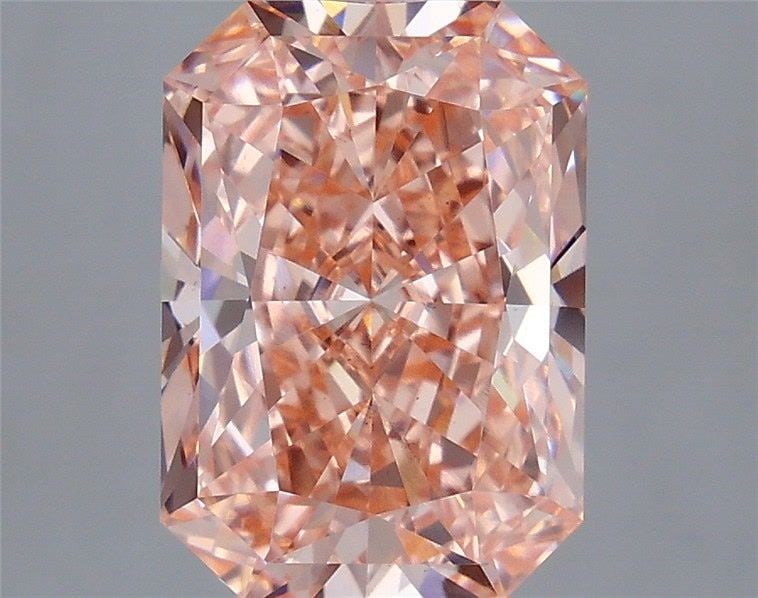 IGI 4.07ct Radiant Fancy Vivid Pink VS2 - Loose Lab Diamond: IGI 4.07ct Radiant Fancy Vivid Pink VS2 - Loose Lab Diamond IGI certified Loose Lab Diamond, 4.07ct, Radiant cut, Fancy Vivid Pink color, VS2 clarity, featuring EX Polish and EX Symmetry. Measurements