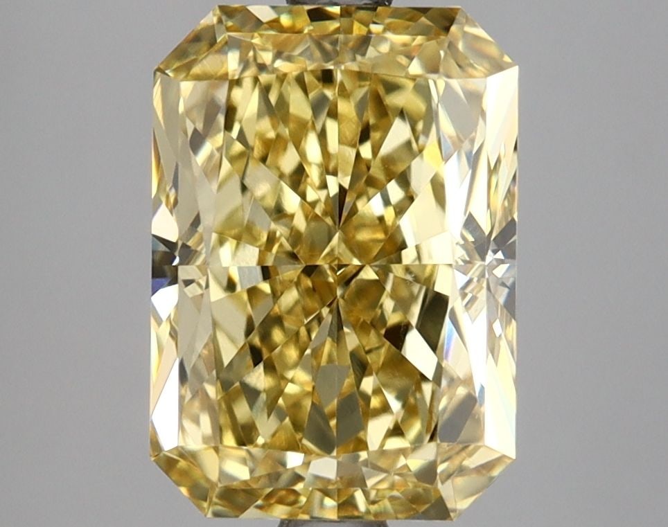 Loose Lab Diamond IGI Radiant 3.62ct Fancy Vivid Yellow VVS2: Loose Lab Diamond IGI Radiant 3.62ct Fancy Vivid Yellow VVS2 Loose lab diamond weighing 3.62ct, radiant cut, fancy vivid yellow color, clarity VVS2, featuring excellent polish and symmetry; certified