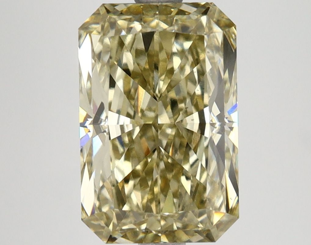 Loose Lab Diamond IGI Radiant 3.55ct Fancy Yellow VS1: Loose Lab Diamond IGI Radiant 3.55ct Fancy Yellow VS1 Loose Lab Diamond IGI Radiant 3.55ct in Fancy Yellow with Clarity VS1, featuring EX Polish and Symmetry; dimensions are 10.68L x 7.02W x 4.9H, cer
