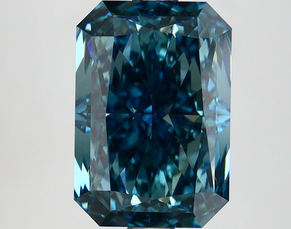 Loose Lab Diamond IGI Radiant 3.2ct Fancy Vivid Blue VS1: Loose Lab Diamond IGI Radiant 3.2ct Fancy Vivid Blue VS1 Loose Lab Diamond IGI Radiant, 3.2ct, Color Fancy Vivid Blue, Clarity VS1, with excellent polish and symmetry, measuring 10.01L x 6.84W x 4.78H