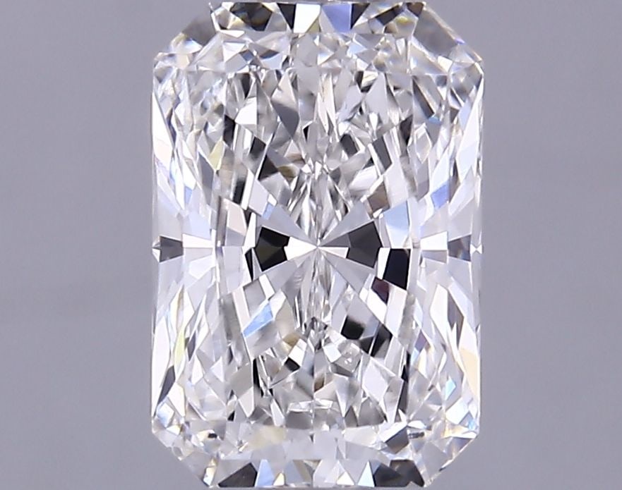 Loose Lab Diamond IGI Radiant 1.4ct F VS1: Loose Lab Diamond IGI Radiant 1.4ct F VS1 Loose Lab Diamond IGI Radiant, weighing 1.4ct with color F and clarity VS1. Certified by IGI, it features excellent polish and symmetry, measuring 8.06L x 5.4
