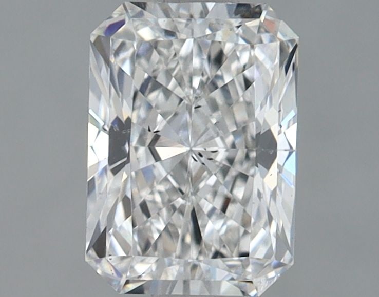 Loose Lab Diamond IGI Radiant 1.38ct F SI1: Loose Lab Diamond IGI Radiant 1.38ct F SI1 Loose Lab Diamond IGI Radiant weighing 1.38ct with a color grade of F and clarity of SI1. Features excellent polish and symmetry, measuring 7.72L x 5.44W x 3