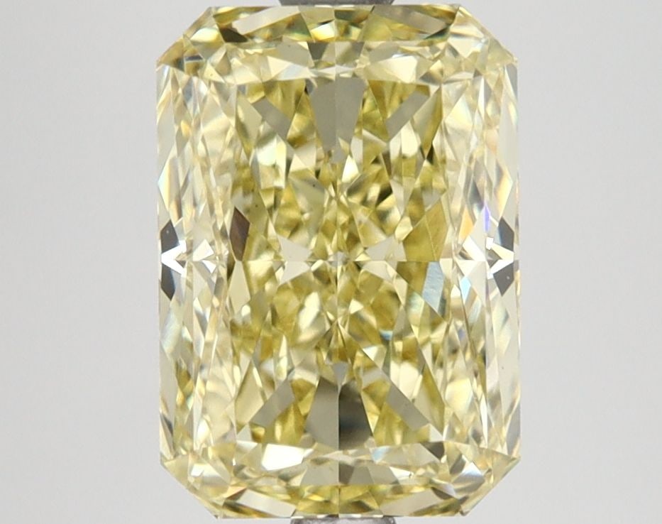 Loose Lab Diamond IGI Radiant 3.11ct Fancy Intense Yellow VVS2: Loose Lab Diamond IGI Radiant 3.11ct Fancy Intense Yellow VVS2 Loose Lab Diamond IGI certified, 3.11ct Radiant cut, Fancy Intense Yellow Color, Clarity VVS2, with Excellent Polish and Symmetry, measur