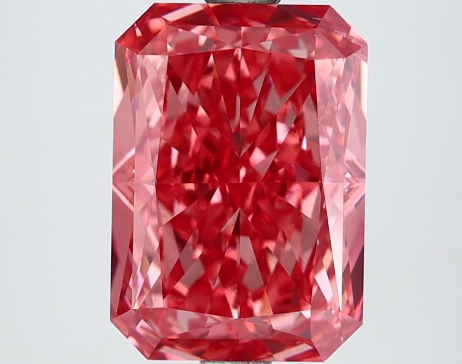 Loose Lab Diamond IGI Radiant 3.13ct Fancy Vivid Pink VS2: Loose Lab Diamond IGI Radiant 3.13ct Fancy Vivid Pink VS2 Loose lab-grown diamond IGI certified, 3.13ct Fancy Vivid Pink with VS2 clarity. Comes with excellent polish and symmetry, measuring 9.82L x 6