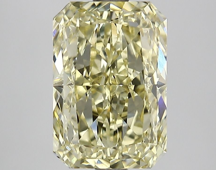 Loose Lab Diamond IGI Radiant 2.69ct Fancy Intense Yellow VS1: Loose Lab Diamond IGI Radiant 2.69ct Fancy Intense Yellow VS1 Loose Lab Diamond IGI Radiant weighing 2.69ct, with Fancy Intense Yellow color and VS1 clarity, featuring excellent Polish and Symmetry. C
