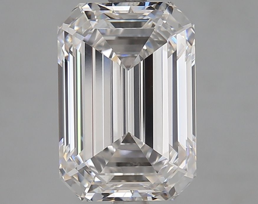 Loose Lab Diamond GIA Emerald 4.18ct E VS1: Loose Lab Diamond GIA Emerald 4.18ct E VS1 Loose Lab Diamond GIA Emerald 4.18ct E VS1, measuring 11.0L x 7.62W x 5.08H, certified by GIA. Item Specifics: Source: This Is A Real Diamond Grown In A Lab