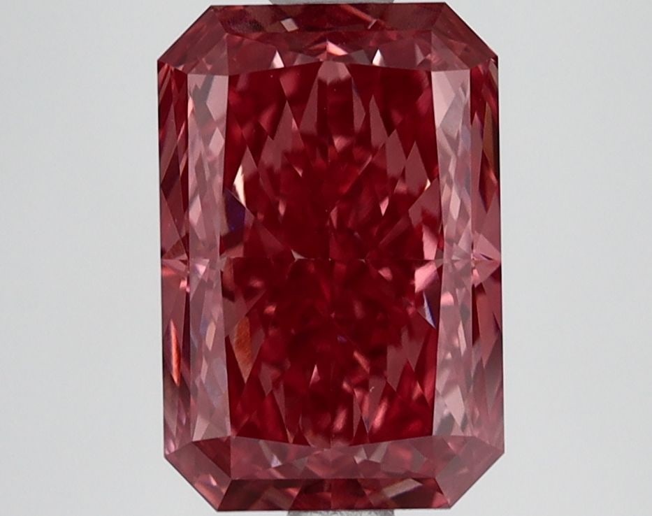 Loose Lab Diamond IGI Radiant 2.96ct Fancy Vivid Pink VVS2: Loose Lab Diamond IGI Radiant 2.96ct Fancy Vivid Pink VVS2 Loose lab-grown diamond, IGI certified, weighing 2.96ct, radiant cut, color Fancy Vivid Pink, clarity VVS2, with excellent polish and symmetr