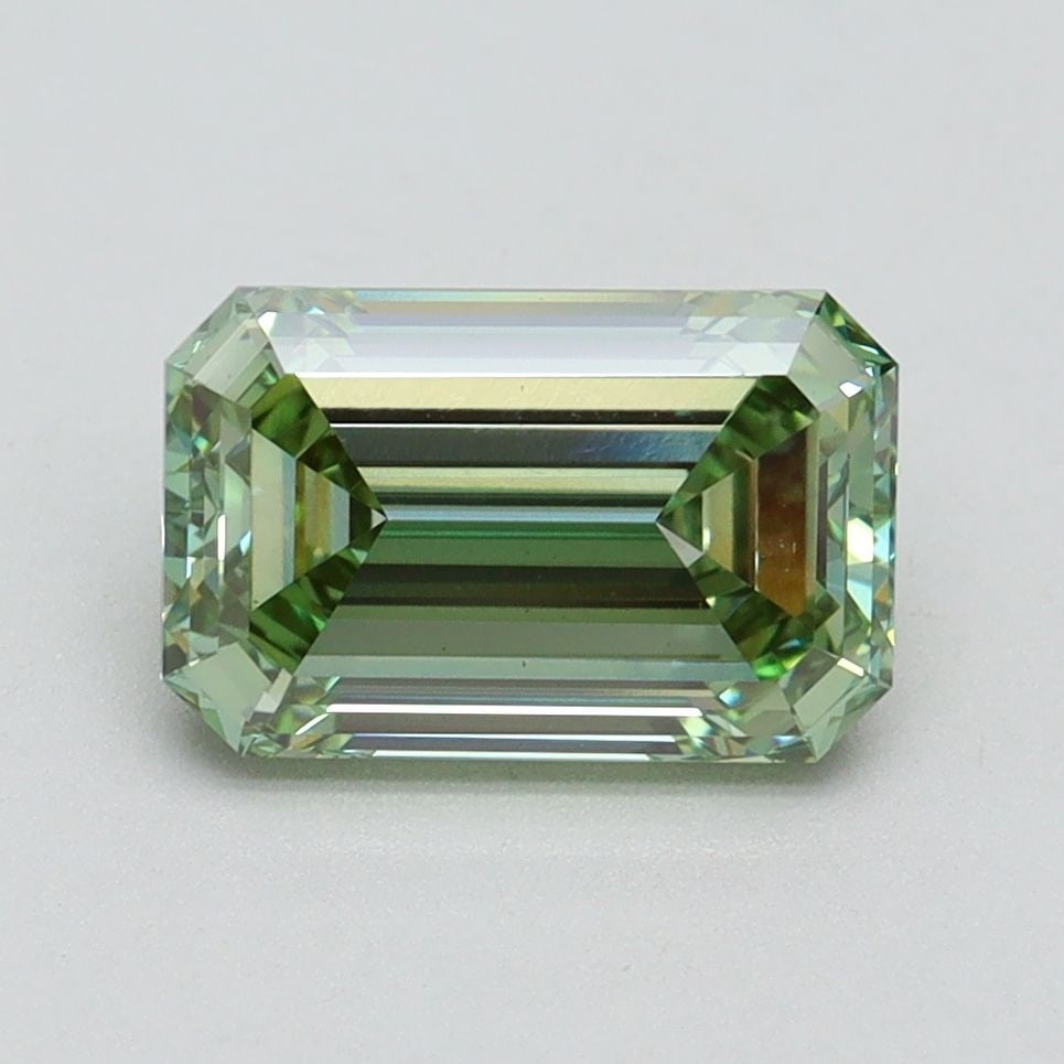 Loose Lab Diamond IGI Emerald 2.01ct Fancy Vivid Green VVS2: Loose Lab Diamond IGI Emerald 2.01ct Fancy Vivid Green VVS2 Loose lab-grown diamond, IGI certified, weighing 2.01ct, emerald cut, color Fancy Vivid Green, clarity VVS2, with excellent polish and symme