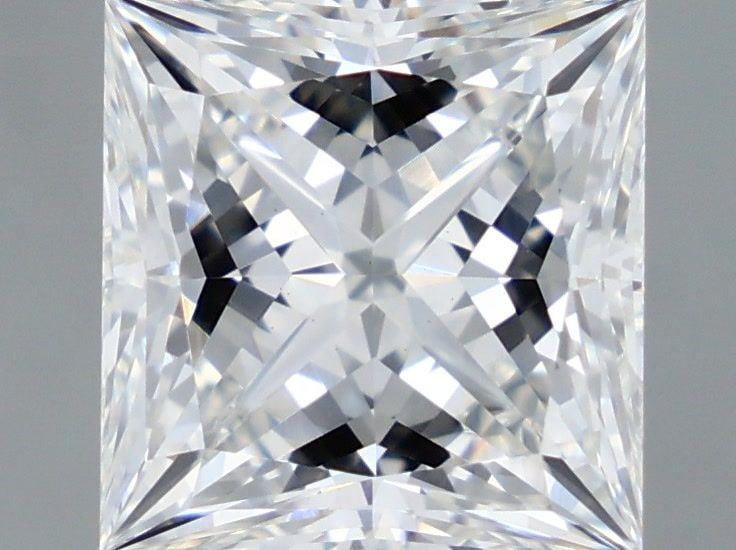 Loose Lab Diamond 3.5ct IGI Princess E VS1: Loose Lab Diamond 3.5ct IGI Princess E VS1 Loose lab-grown diamond weighing 3.5ct, IGI certified, with an E color and VS1 clarity, polished to excellent standards. Measurements are 8.57L x 8.29W x 5.8