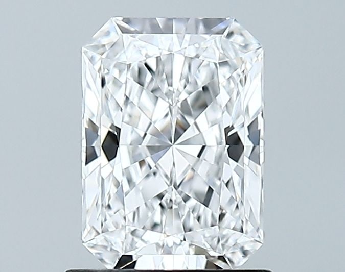 Loose Lab Diamond GIA Radiant 1.09ct D VVS2: Loose Lab Diamond GIA Radiant 1.09ct D VVS2 Loose Lab Diamond GIA Radiant 1.09ct D VVS2 clarity with very good polish and excellent symmetry, measuring 7.22L x 5.13W x 3.48H, certified by GIA. Item Sp