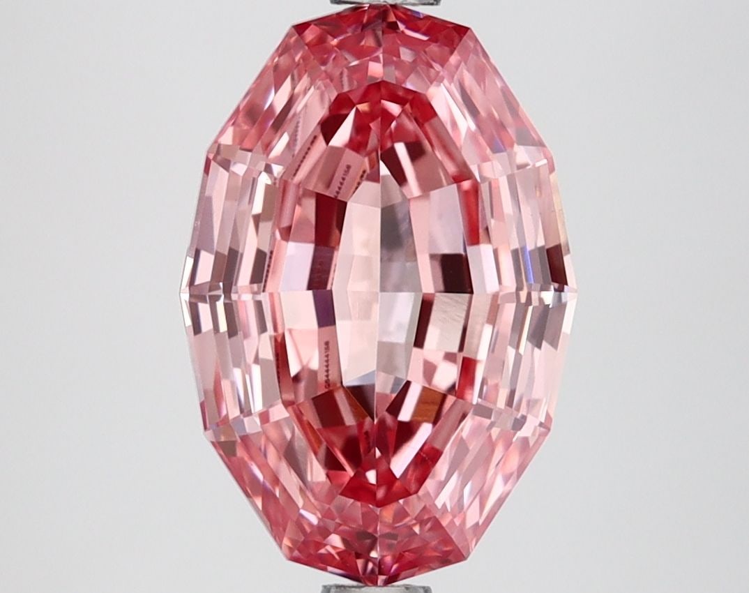 Loose Lab Diamond IGI Other 2.73ct Fancy Vivid Pink VVS2: Loose Lab Diamond IGI Other 2.73ct Fancy Vivid Pink VVS2 Loose Lab Diamond IGI Other weighing 2.73ct with Fancy Vivid Pink color and VVS2 clarity, featuring excellent polish and symmetry. Certified by