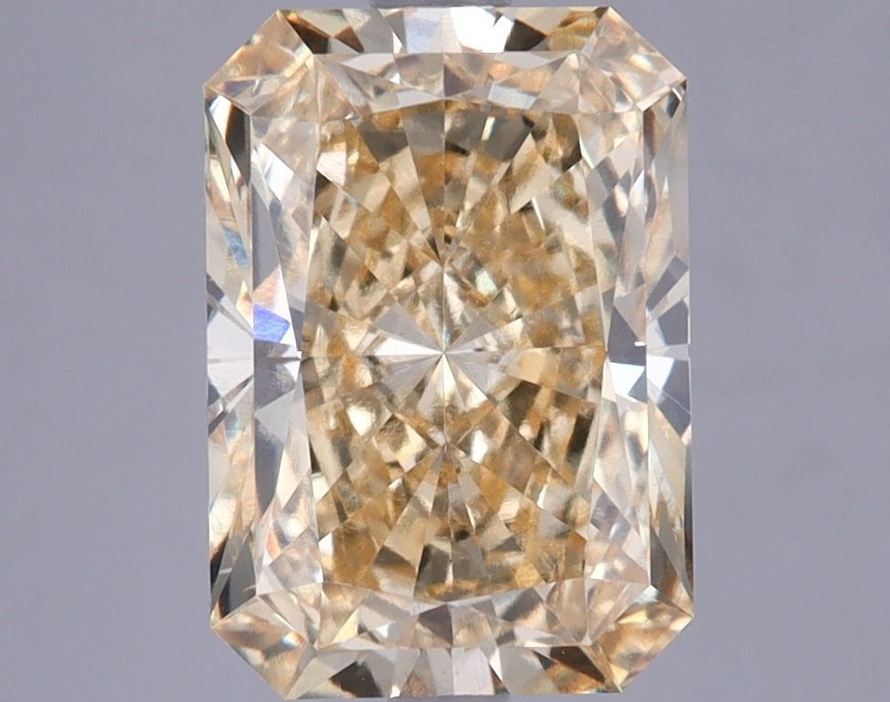 Loose Lab Diamond IGI Radiant 3.12ct Fancy Intense Yellow VS1: Loose Lab Diamond IGI Radiant 3.12ct Fancy Intense Yellow VS1 Loose lab-grown diamond, radiant cut, 3.12ct, fancy intense yellow color, clarity VS1, with excellent polish and symmetry, certified by IG