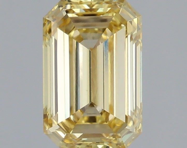 Loose Lab Diamond 1.39ct Fancy Yellow VVS2 - IGI Emerald: Loose Lab Diamond 1.39ct Fancy Yellow VVS2 - IGI Emerald Loose lab-grown diamond IGI certified, weighing 1.39ct, in an emerald cut, fancy yellow color, clarity VVS2, with very good polish and excellen