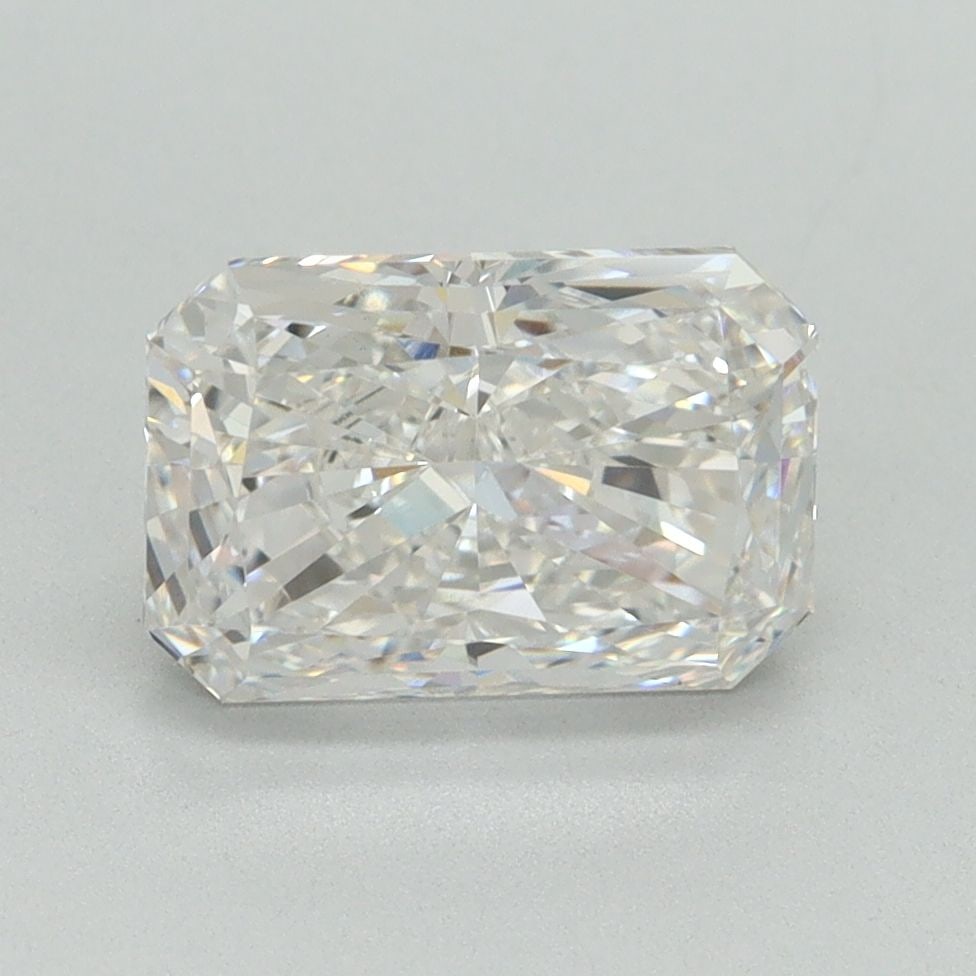 Loose Lab Diamond IGI Radiant 2.1ct E VS1: Loose Lab Diamond IGI Radiant 2.1ct E VS1 Loose Lab Diamond IGI Radiant 2.1ct in E color with VS1 clarity, showcasing excellent polish and symmetry; dimensions are 9.04 x 6.21 x 4.25 mm, certified by