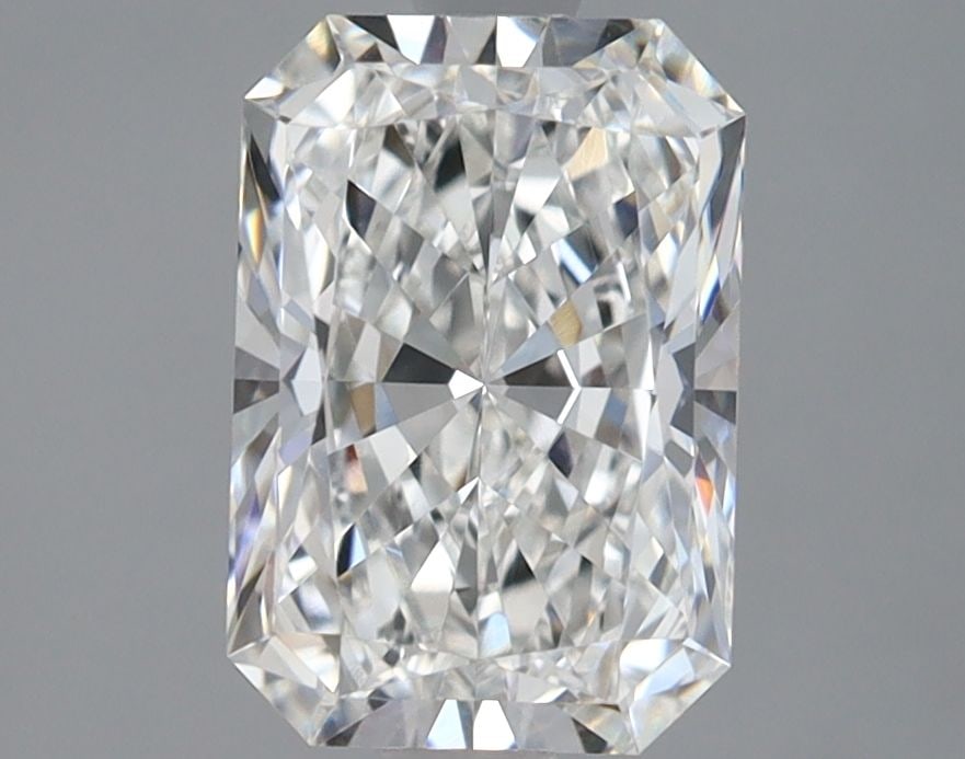 Loose Lab Diamond IGI Radiant 2.02ct G VVS2: Loose Lab Diamond IGI Radiant 2.02ct G VVS2 Loose Lab Diamond IGI Radiant 2.02ct in G color with VVS2 clarity. Certified by IGI, it features excellent polish and symmetry with measurements of 9.09L x