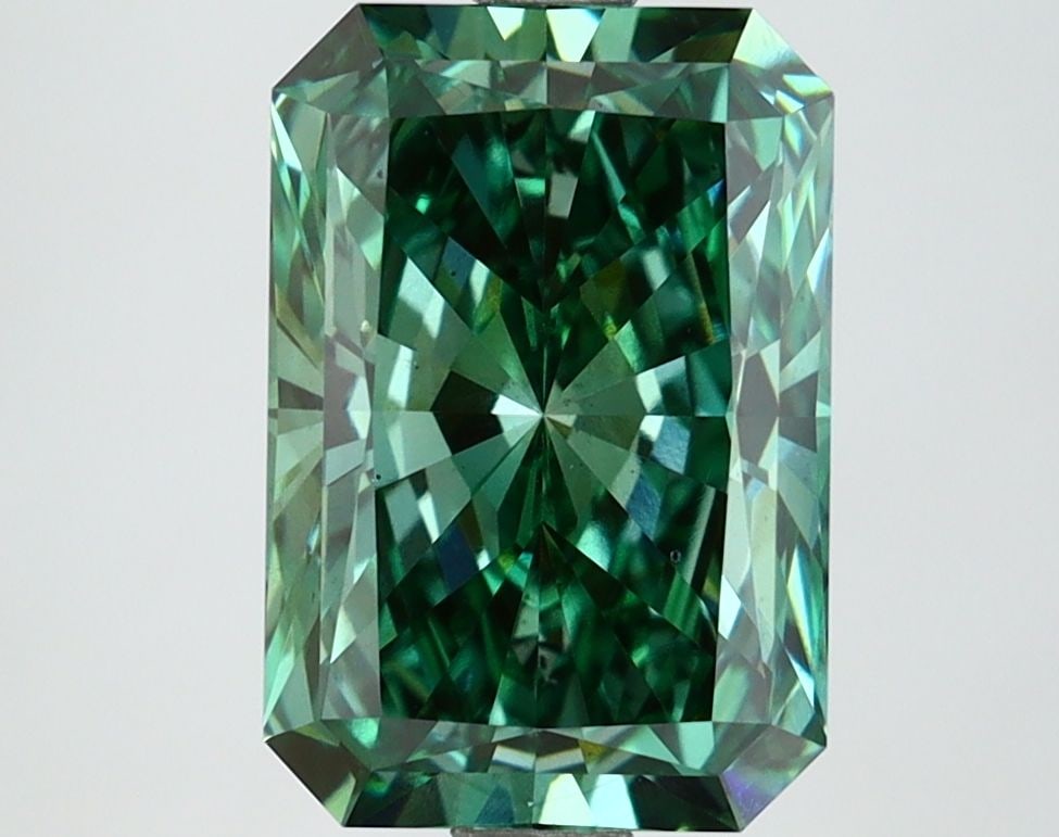 Loose Lab Diamond IGI Radiant 2.94ct Fancy Vivid Green VS2: Loose Lab Diamond IGI Radiant 2.94ct Fancy Vivid Green VS2 Loose lab-grown diamond, radiant cut, 2.94ct, fancy vivid green color, VS2 clarity, certified by IGI. Measurements: 10.34L x 7.05W x 4.74H. I