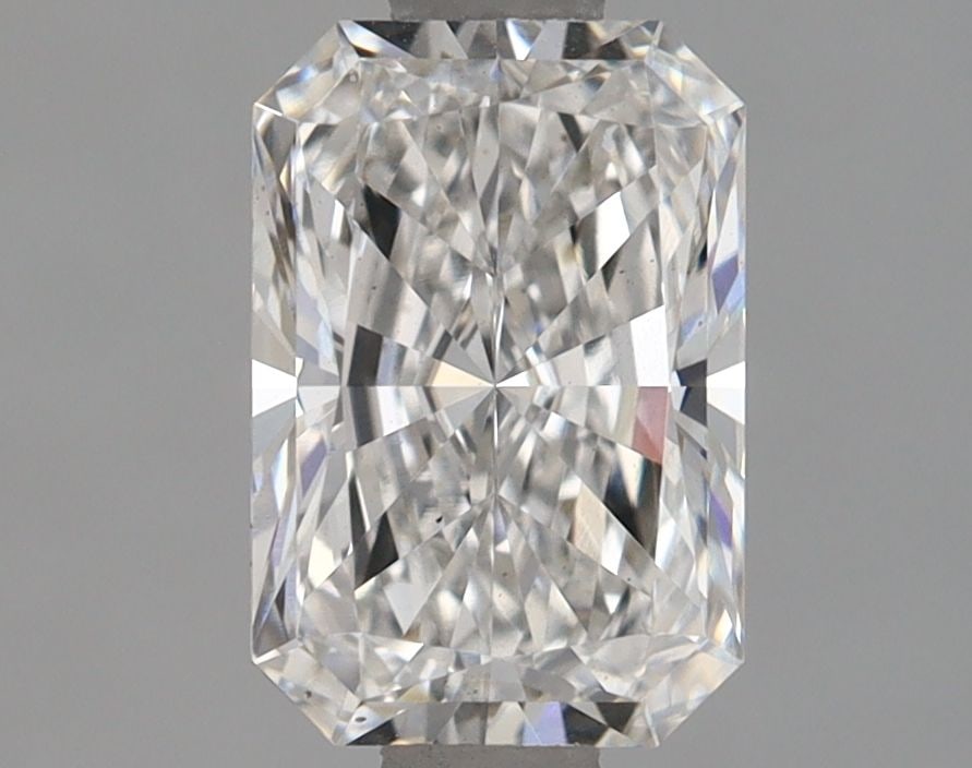 Loose Lab Diamond IGI Radiant 1.22ct F VS2: Loose Lab Diamond IGI Radiant 1.22ct F VS2 Loose Lab Diamond IGI Radiant, weighing 1.22ct featuring a color grade of F and clarity of VS2. Certified by IGI, with excellent polish and symmetry. Item Sp