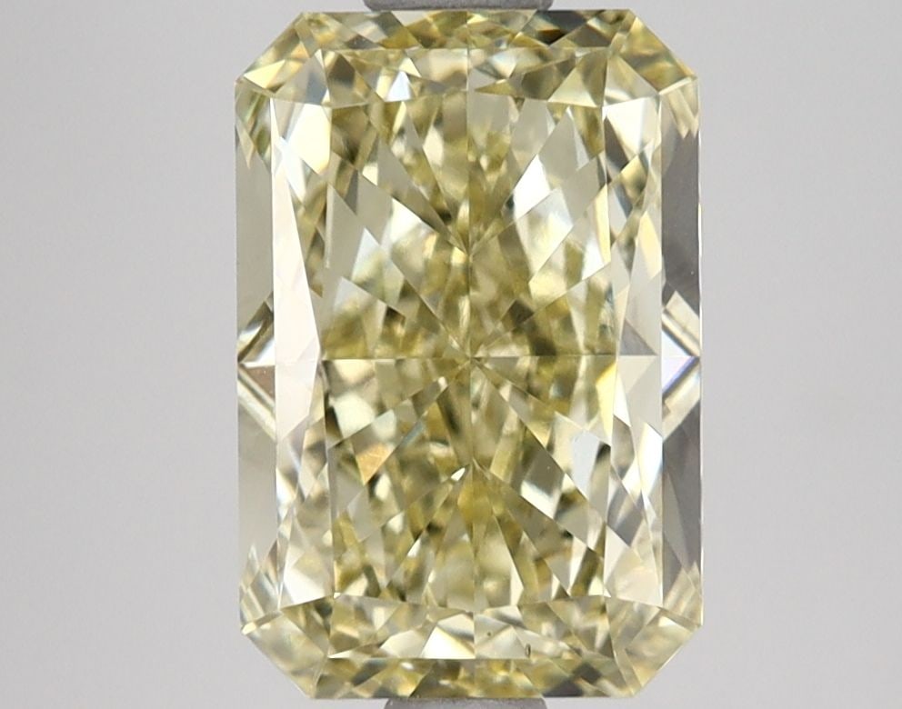 Loose Lab Diamond IGI Radiant 2.57ct Fancy Intense Yellow VS1: Loose Lab Diamond IGI Radiant 2.57ct Fancy Intense Yellow VS1 Loose lab diamond IGI Radiant, 2.57ct Fancy Intense Yellow, clarity VS1, certified by IGI featuring excellent polish and symmetry. Item Sp