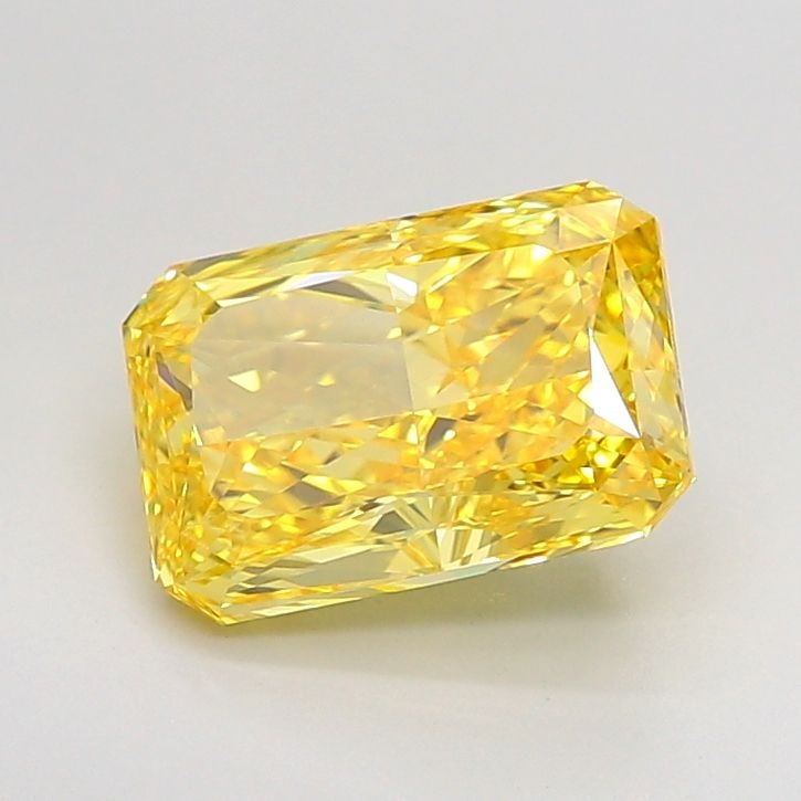 Loose Lab Diamond IGI Radiant 3.03ct Fancy Vivid Yellow VVS2: Loose Lab Diamond IGI Radiant 3.03ct Fancy Vivid Yellow VVS2 Loose Lab Diamond IGI Radiant 3.03ct in Fancy Vivid Yellow color and VVS2 clarity, featuring excellent polish and symmetry, dimensions of 9