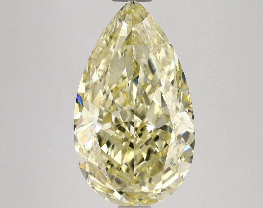 Loose Lab Diamond IGI Pear 3.51ct Fancy Intense Yellow VS2: Loose Lab Diamond IGI Pear 3.51ct Fancy Intense Yellow VS2 Loose Lab Diamond IGI Pear 3.51ct in Fancy Intense Yellow color and VS2 clarity, showcasing excellent polish and symmetry. Certified by IGI,