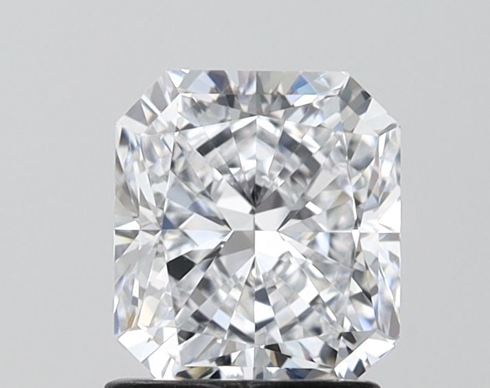 Loose Lab Diamond IGI Radiant 1.5ct D VVS1: Loose Lab Diamond IGI Radiant 1.5ct D VVS1 Loose lab diamond, 1.5ct radiant cut, in D color with VVS1 clarity, featuring excellent polish and symmetry, certified by IGI. Item Specifics: Source: This I