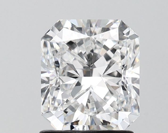 Loose Lab Diamond IGI Radiant 1.56ct D VVS2: Loose Lab Diamond IGI Radiant 1.56ct D VVS2 Loose Lab Diamond IGI Radiant, 1.56ct, Color D, Clarity VVS2, Polish EX, Symmetry EX, measuring 7.09L x 6.12W x 4.24H, certified by IGI. Item Specifics: Sou