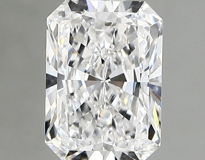 Loose Lab Diamond IGI Radiant 1.04ct D VVS2: Loose Lab Diamond IGI Radiant 1.04ct D VVS2 This loose lab diamond is 1.04ct with a D color and VVS2 clarity, certified by IGI, and has measurements of 7.05L x 5.02W x 3.4H. Item Specifics: Source: Th