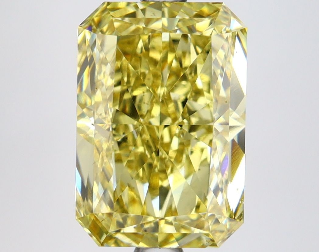 Loose Lab Diamond 4.25ct Fancy Intense Yellow VS1 - IGI Radiant: Loose Lab Diamond 4.25ct Fancy Intense Yellow VS1 - IGI Radiant Loose lab-grown diamond, 4.25ct, fancy intense yellow color, clarity VS1, with excellent polish and symmetry, IGI certified, dimensions