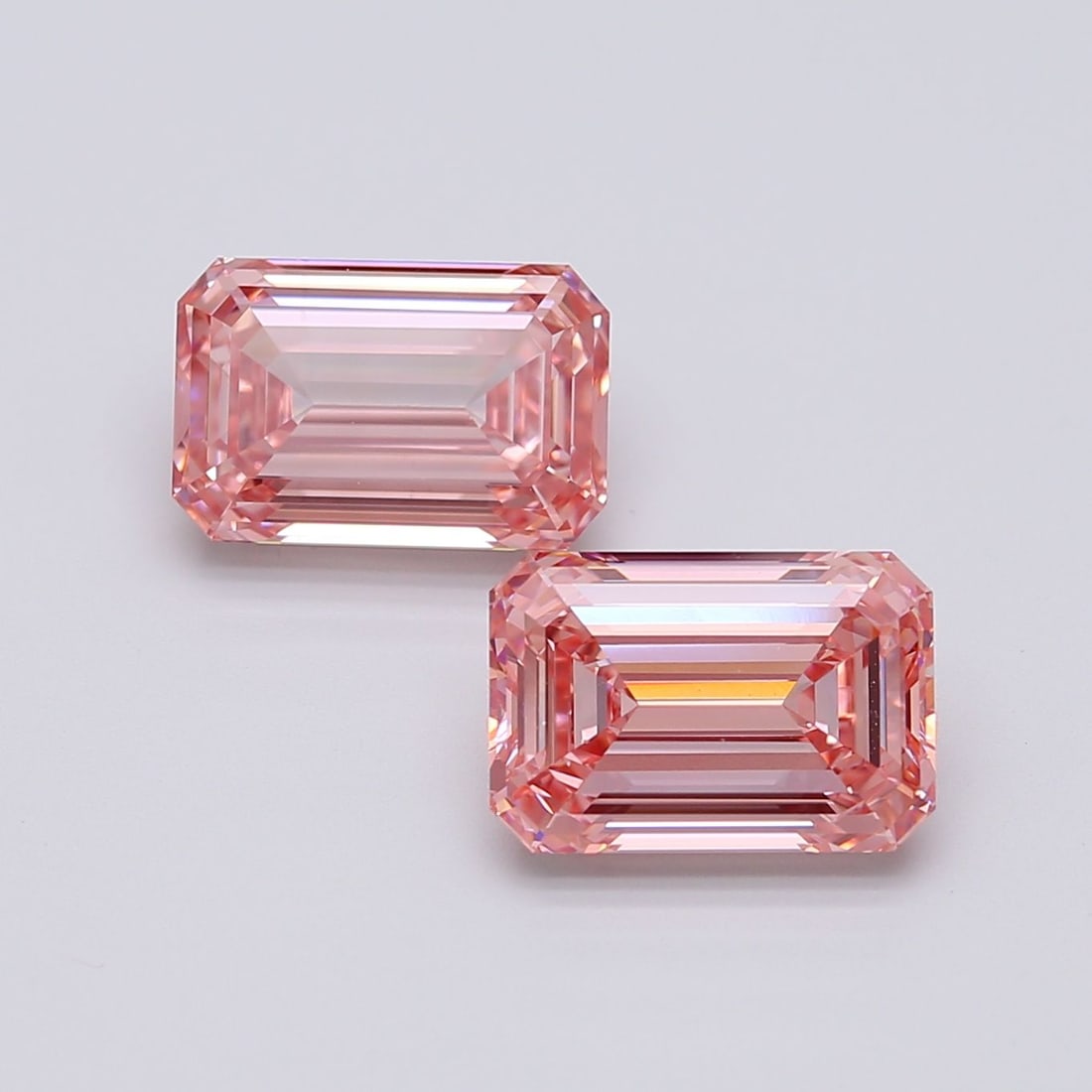 Loose Lab Diamond 3.0ct Fancy Vivid Pink I1 - IGI Oval: Loose Lab Diamond 3.0ct Fancy Vivid Pink I1 - IGI Oval Loose lab-grown oval diamond, 3.0ct, fancy vivid pink color, clarity I1, with excellent polish and symmetry, IGI certified, dimensions 10.54L x 8