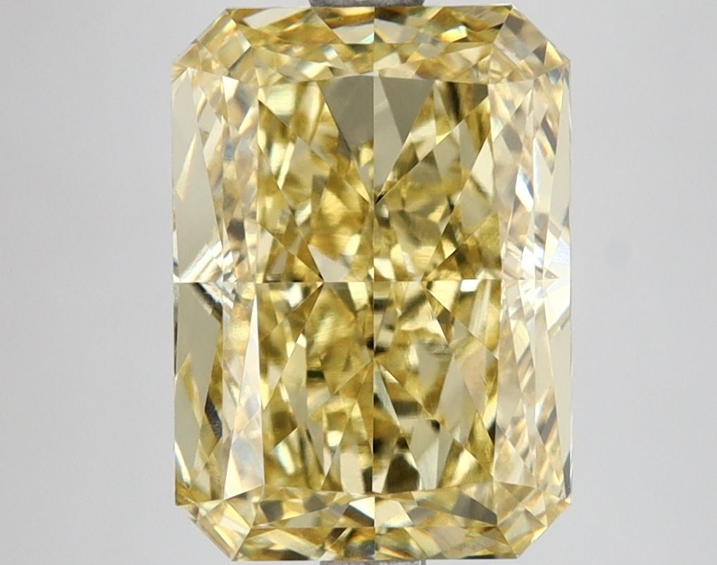 Loose Lab Diamond IGI Radiant 4.56ct Fancy Vivid Yellow VS1: Loose Lab Diamond IGI Radiant 4.56ct Fancy Vivid Yellow VS1 Loose Lab Diamond, IGI certified, 4.56ct with a Fancy Vivid Yellow color and VS1 clarity, showcasing excellent polish and symmetry, measurin
