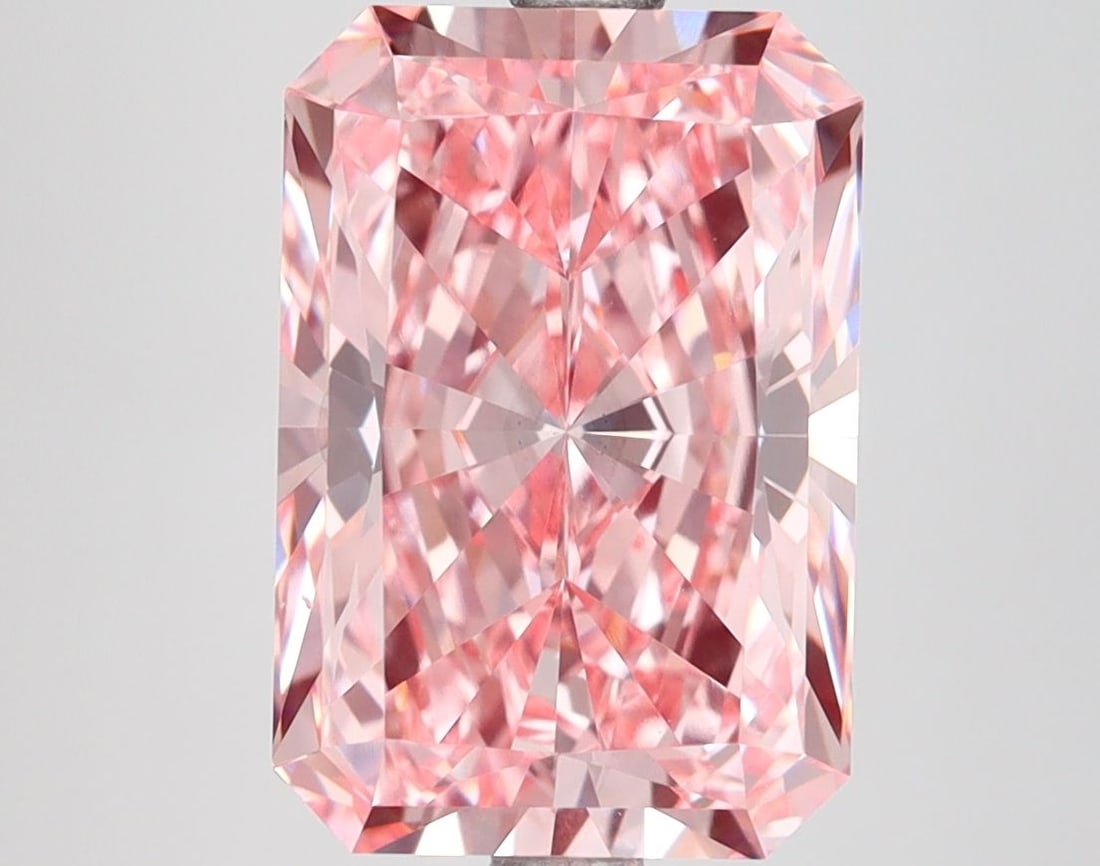 Loose Lab Diamond 4.27ct Fancy Vivid Pink VS1 - IGI Radiant: Loose Lab Diamond 4.27ct Fancy Vivid Pink VS1 - IGI Radiant Loose Lab Diamond IGI Radiant at 4.27ct, with a Fancy Vivid Pink color and clarity of VS1. Certified by IGI, it is 11.63L x 7.91W x 5.37H in