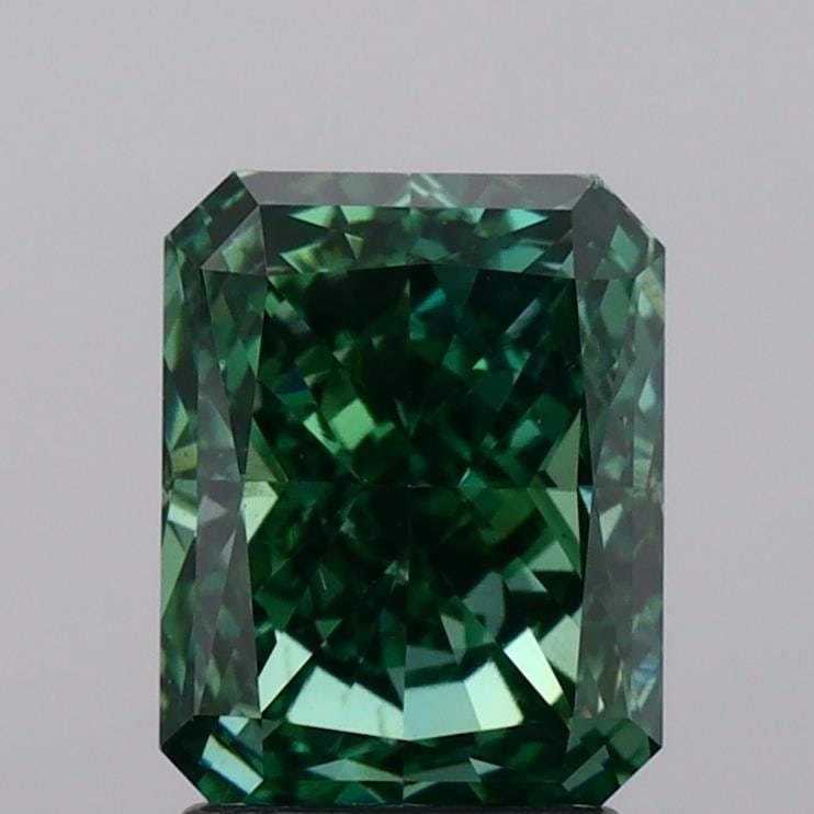 Loose Lab Diamond 2.26ct Fancy Vivid Green VS1 - IGI Radiant: Loose Lab Diamond 2.26ct Fancy Vivid Green VS1 - IGI Radiant Loose Lab Diamond IGI Radiant featuring a carat weight of 2.26ct, with Fancy Vivid Green color and VS1 clarity. It measures 8.46L x 6.57W x