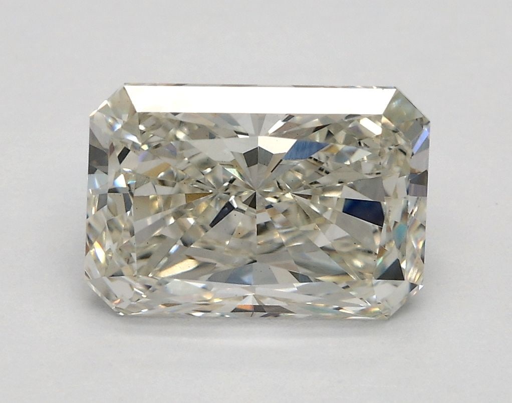 Loose Lab Diamond 2.1ct H VS1 - IGI Radiant: Loose Lab Diamond 2.1ct H VS1 - IGI Radiant Loose Lab Diamond Radiant, 2.1ct, H color, VS1 clarity, measurements 8.76L x 6.18W x 4.37H, certified by IGI. Item Specifics: Source: This Is A Real