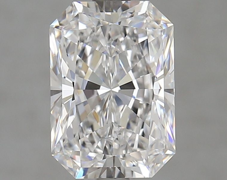 Loose Lab Diamond 2.54ct D VVS1 - GIA Radiant: Loose Lab Diamond 2.54ct D VVS1 - GIA Radiant Loose lab diamond of 2.54ct, color D, clarity VVS1, with excellent polish and symmetry, certified by GIA. Measures 9.64L x 6.78W x 4.58H. Item