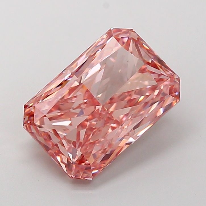 Loose Lab Diamond IGI Radiant 4.23ct Fancy Vivid Brownish Pink VS1: Loose Lab Diamond IGI Radiant 4.23ct Fancy Vivid Brownish Pink VS1 Loose Lab Diamond IGI Radiant weighing 4.23 ct, with a Fancy Vivid Brownish Pink color and VS1 clarity. Certified by IGI, it features