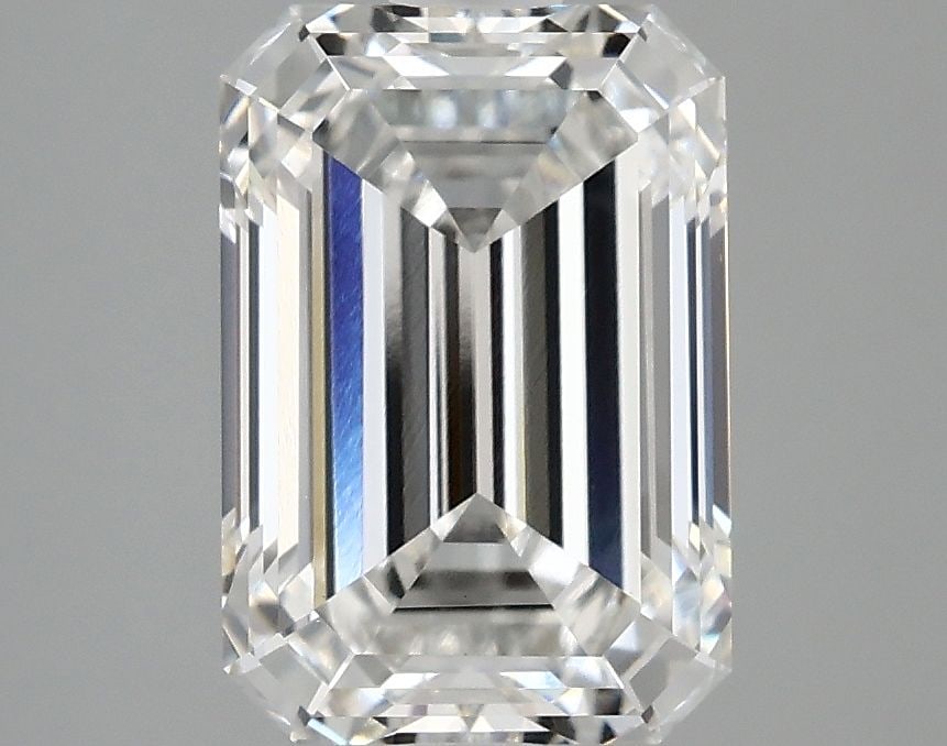 IGI Loose Lab Diamond Emerald 3.02ct E VVS2: IGI Loose Lab Diamond Emerald 3.02ct E VVS2 IGI Loose Lab Diamond Emerald, 3.02ct, E color, VVS2 clarity, with excellent polish and symmetry, certified by IGI. Item Specifics: Source: This Is A Real D